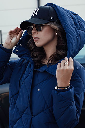 Női steppelt télikabát COZYLUX kapucnival tengerészkék Dstreet TY4557
