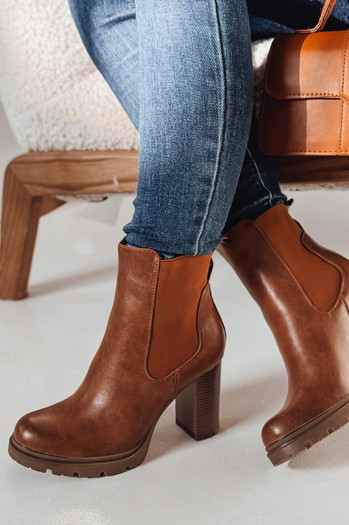 Női CHICMOVE sarkú camel csizma Dstreet ZY0577 ZY0577