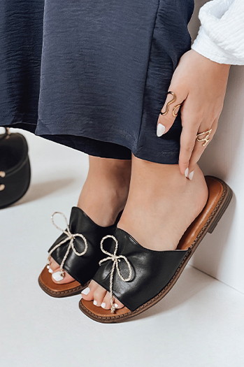 Női flip-flopok masnival KISSBOW fekete Dstreet ZY0756