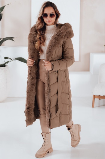 Női téli hosszú steppelt kabát szőrmével camel Dstreet TY5086