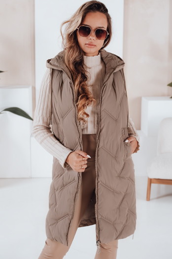Női hosszú steppelt mellény kapucnival camel Dstreet TY5098