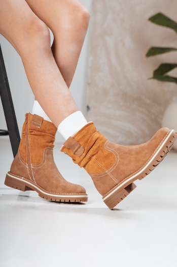 Női szarvasbőr camel csizma Dstreet ZY1278