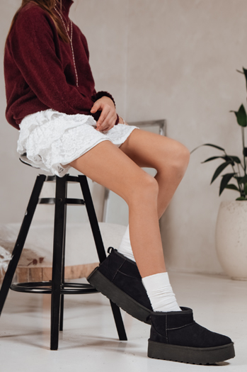 Női fekete szarvasbőr hó csizma Dstreet ZY1283