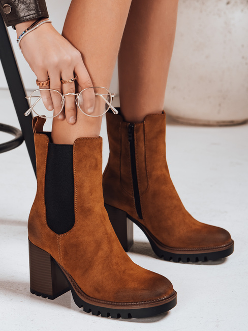 Női szarvasbőr camel csizma Dstreet ZY1313 ZY1313