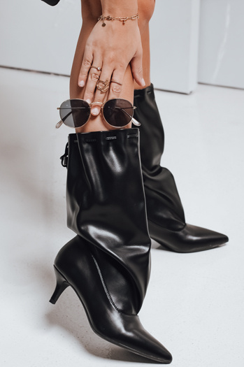 Női csizma ráncos felsőrésszel fekete Dstreet ZY1136 ZY1136