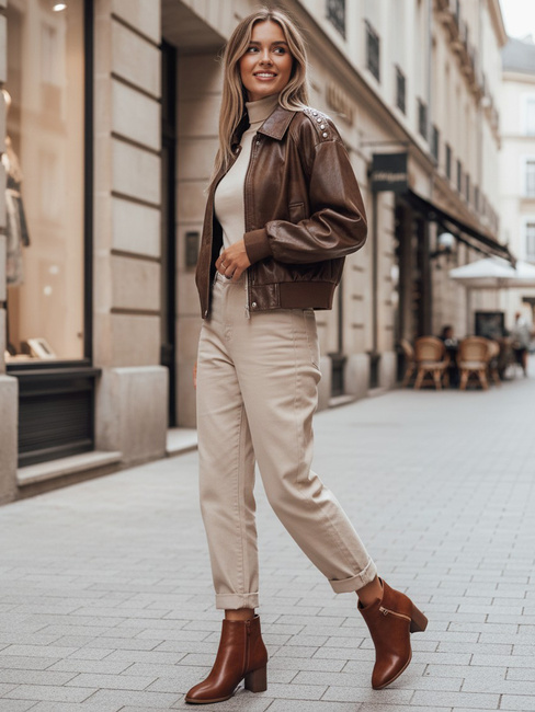 Női teve színű, sarkú csizma Dstreet ZY1317 ZY1317