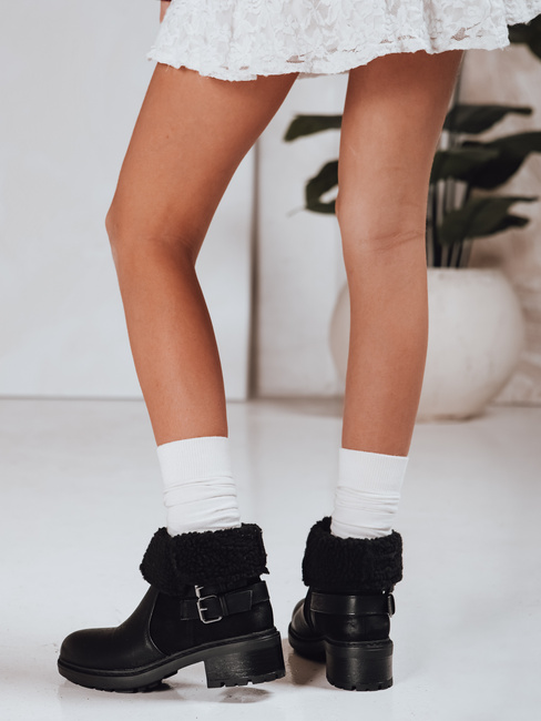 Női csizma báránybőrrel fekete Dstreet ZY1250 ZY1250