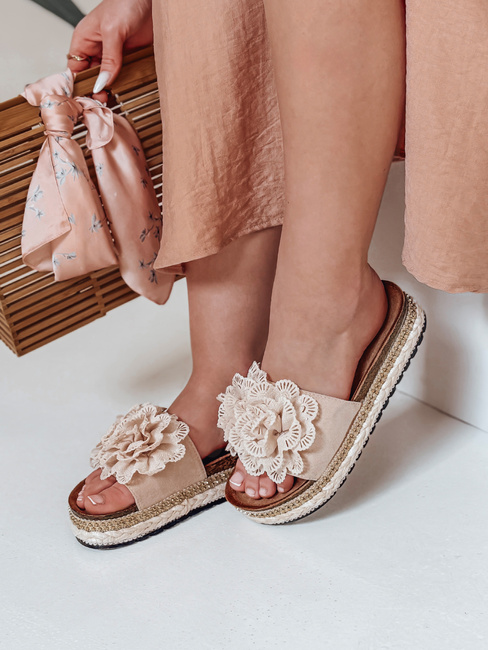 Női virágos flip-flop KWIATARIS bézs Dstreet ZY0912 ZY0912