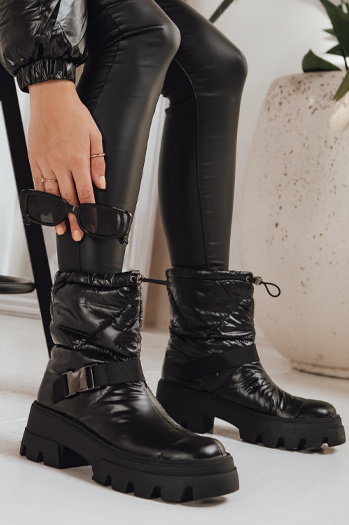 Női trapper csizma fekete Dstreet ZY1299