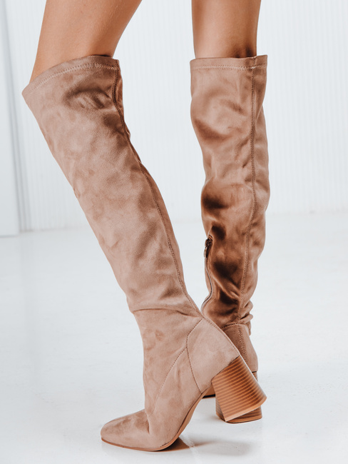 Női szarvasbőr bézs csizma Dstreet ZY1244 ZY1244