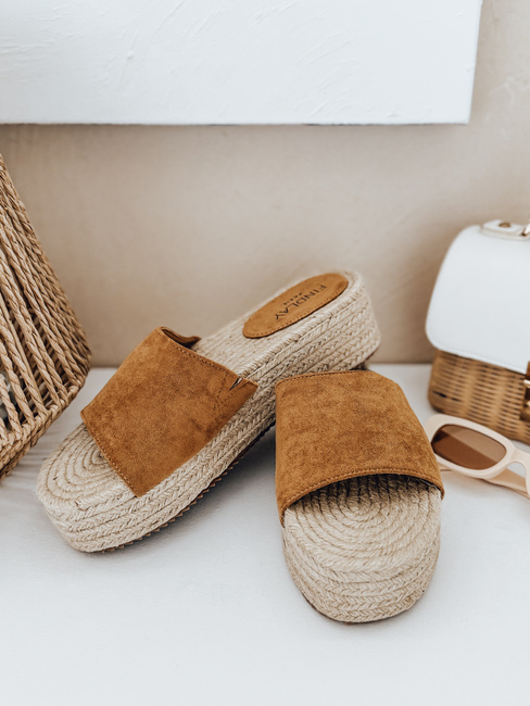 Női SUMMERRY camel flip-flopok Dstreet ZY0986
