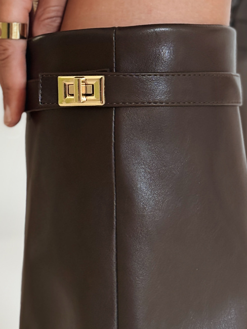 Csizma széles felsővel barna Dstreet ZY1028 ZY1028