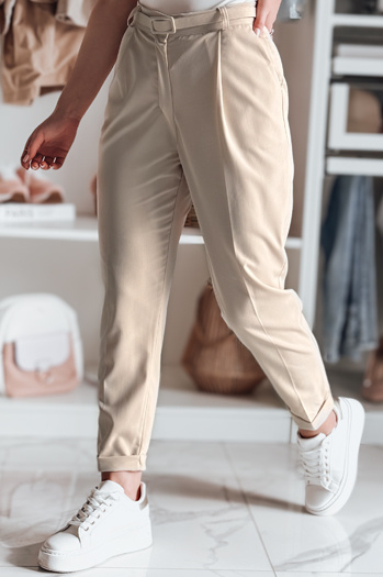 Elegáns női pliszé nadrág övvel PLISSO bézs Dstreet UY2516