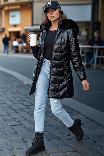 Női steppelt télikabát szőrmével SHINE fekete Dstreet TY4483