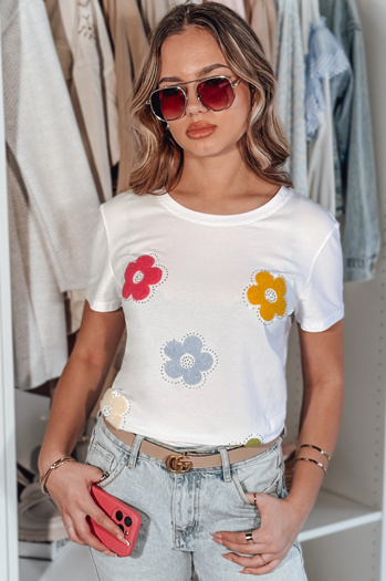 Női virágos póló DAISYLA fehér Dstreet RY2742