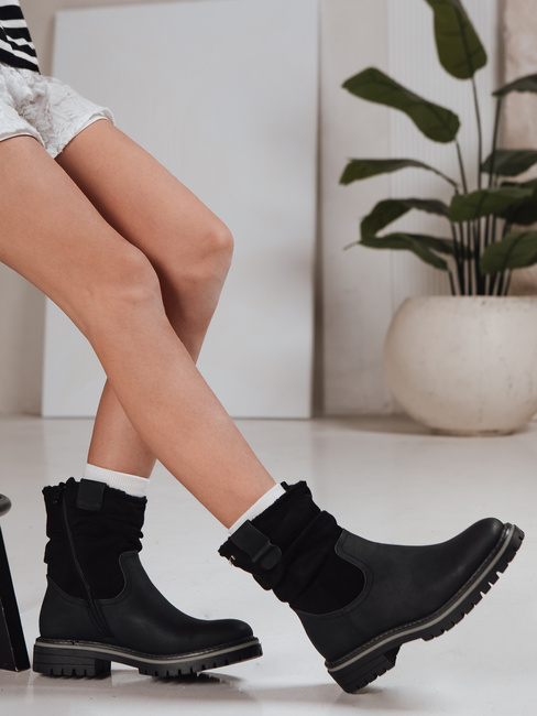 Női szarvasbőr csizma fekete Dstreet ZY1277