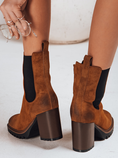 Női szarvasbőr camel csizma Dstreet ZY1313 ZY1313