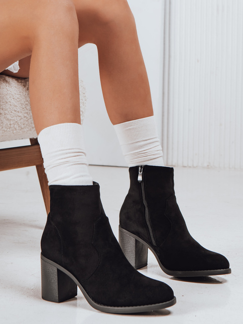 Női szarvasbőr csizma fekete Dstreet ZY1247