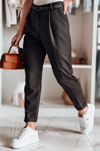 Elegáns női pliszé nadrág övvel PLISSO fekete Dstreet UY2518