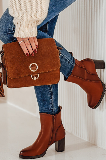 Női BOOTELY sarkú camel csizma Dstreet ZY0497 ZY0497